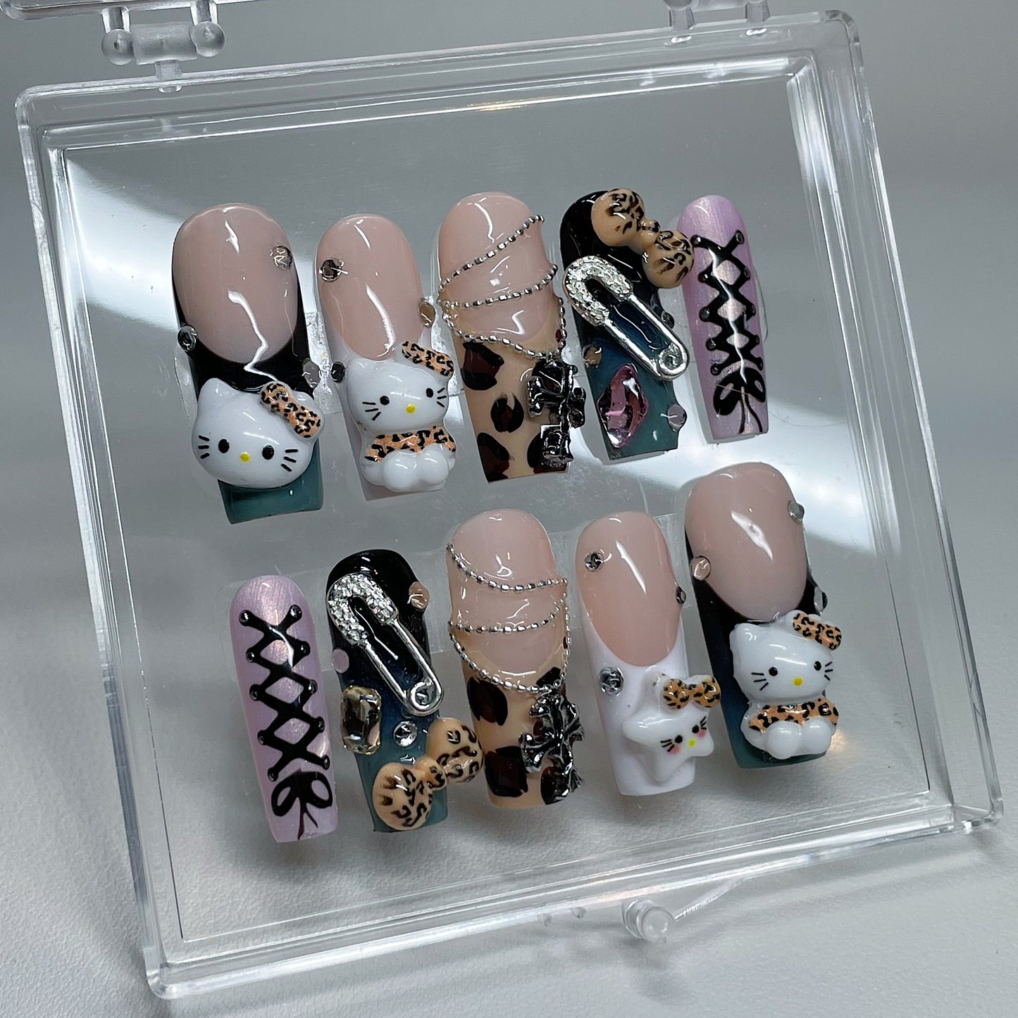 CHEETAH HELLO KITTY