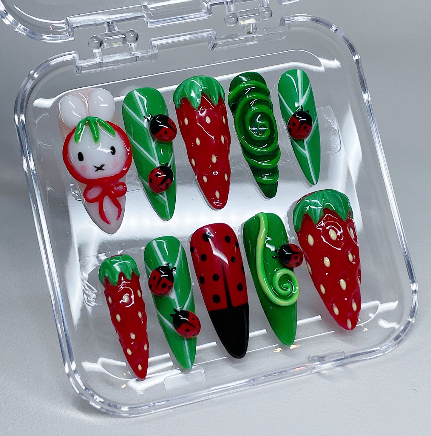 STRAWBERRY MIFFY