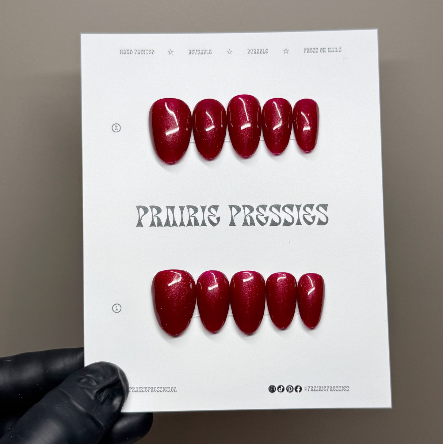 (RTW) SOFT RED GLITTER (L)