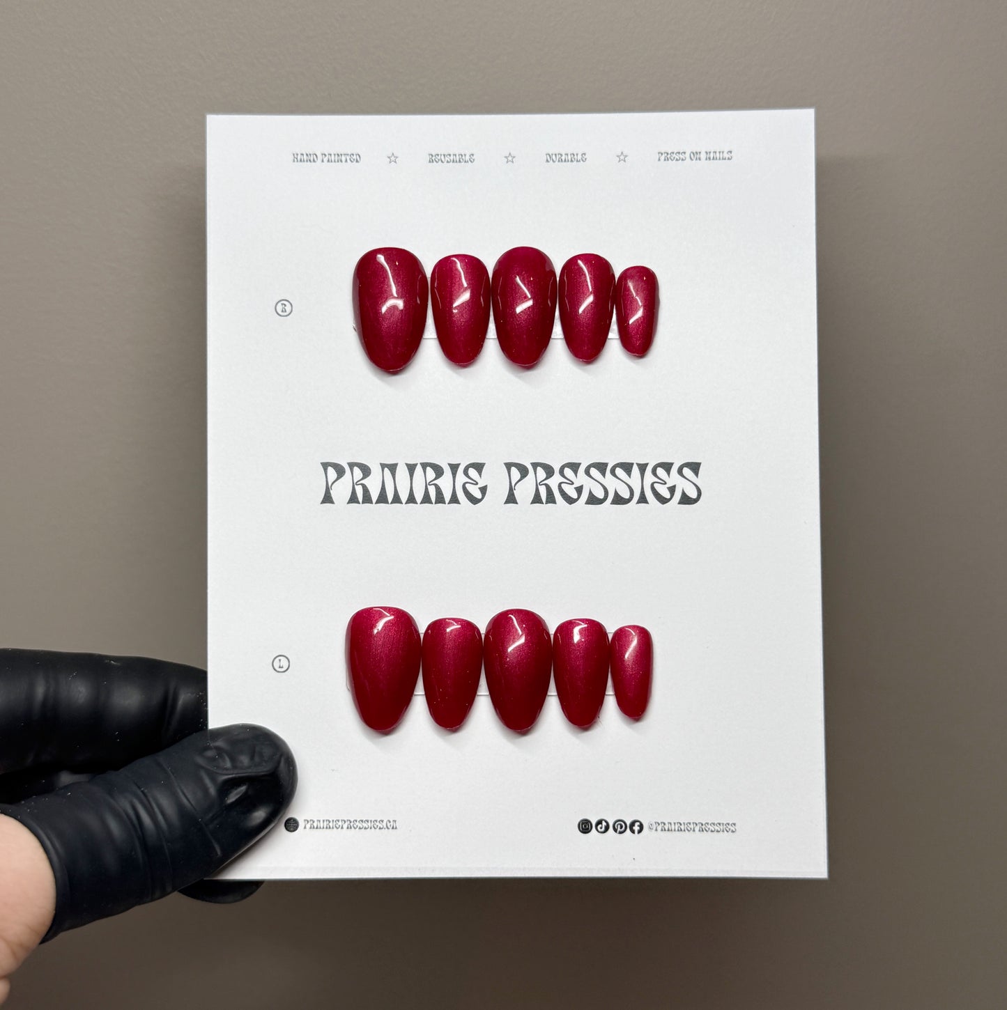 (RTW) SOFT RED GLITTER (S)